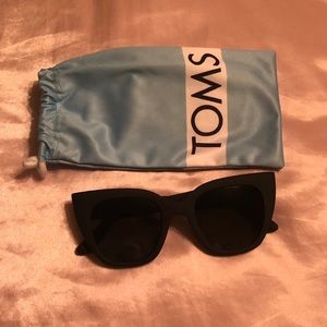 Tom’s Sunglasses